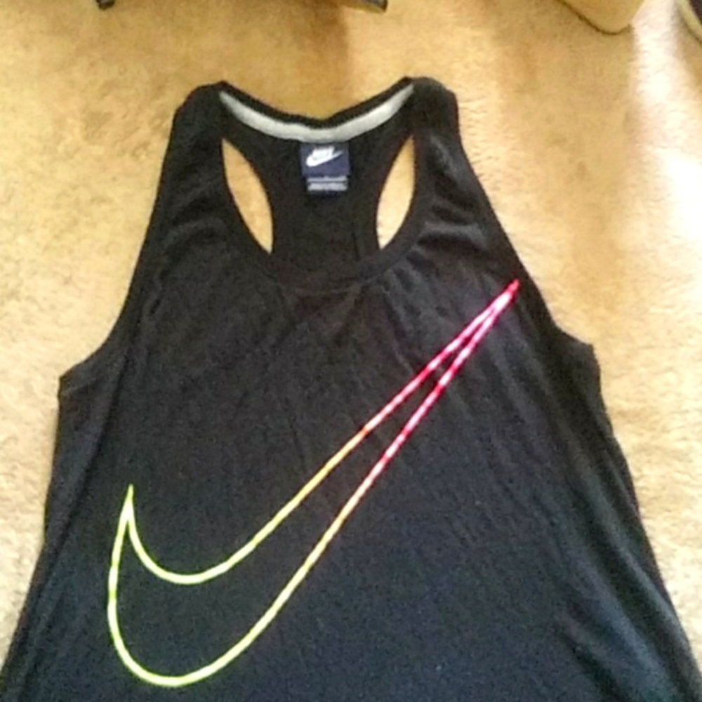Nike tank